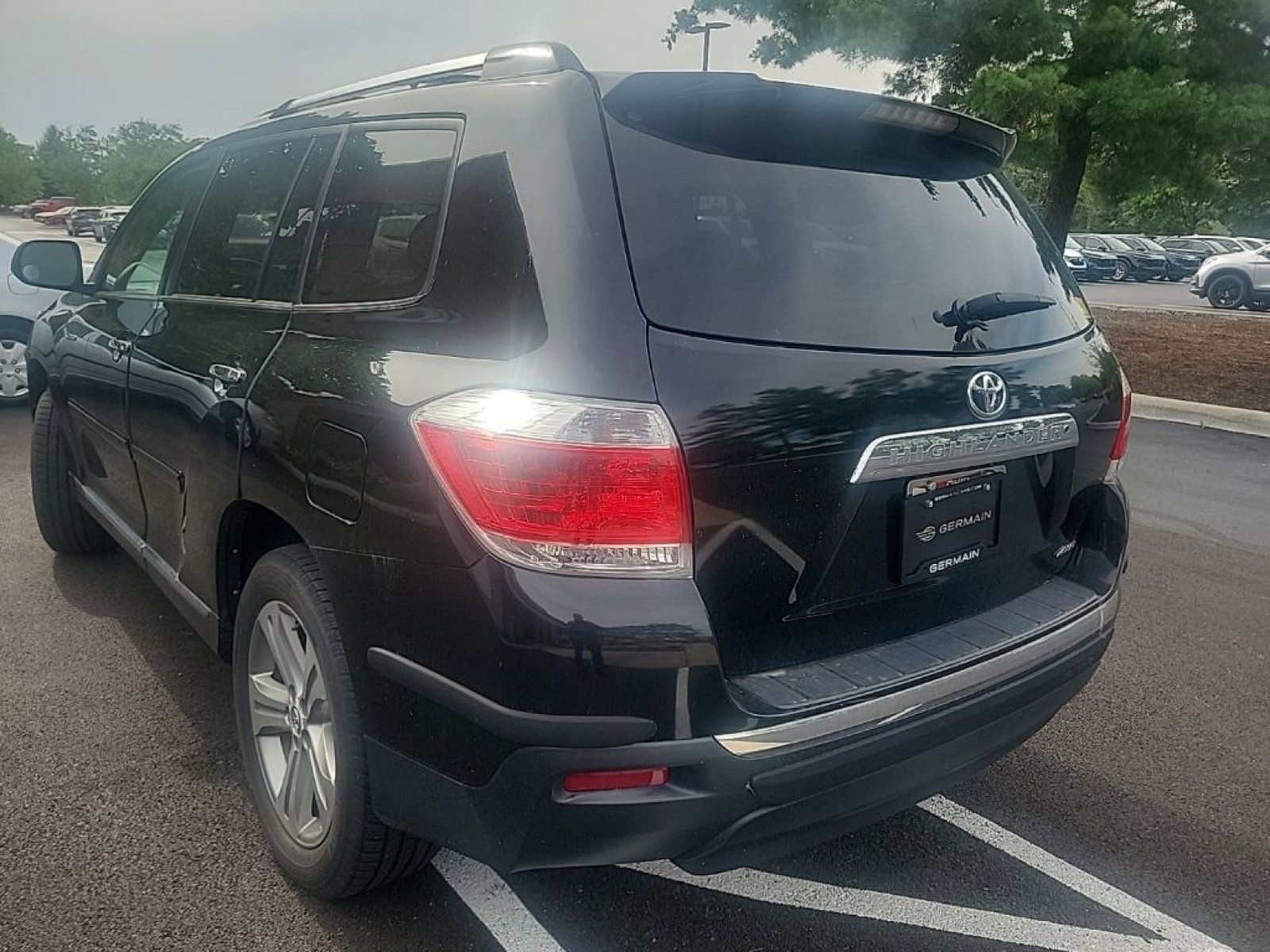 Used 2013 Black Toyota Limited image 9