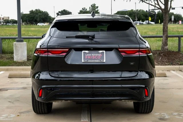 2026 Jaguar F-Pace R-Dynamic S - Photo 11