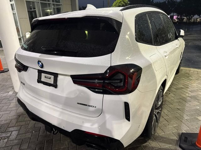 Used 2023 Alpine White BMW sDrive30i image 5