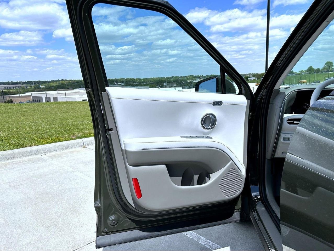 New 2026 Green Hyundai SEL Premium image 9