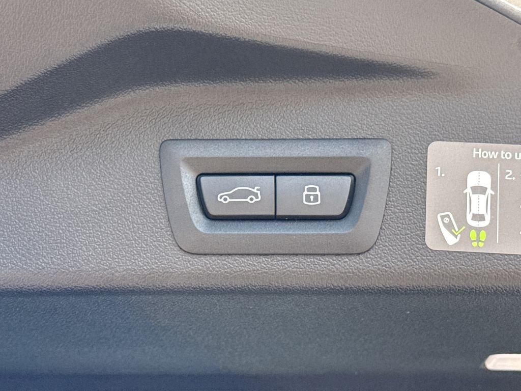 New 2026 Skyscraper Grey Metallic BMW xDrive50e image 10