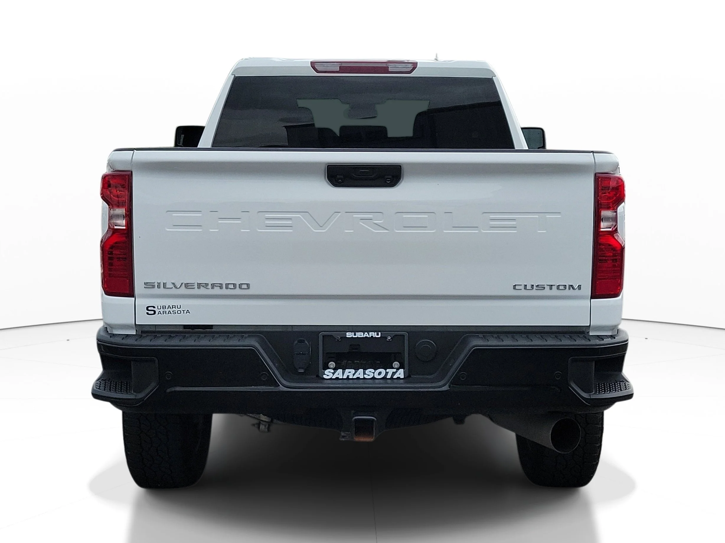 Used 2025 Summit White Chevrolet Custom image 5