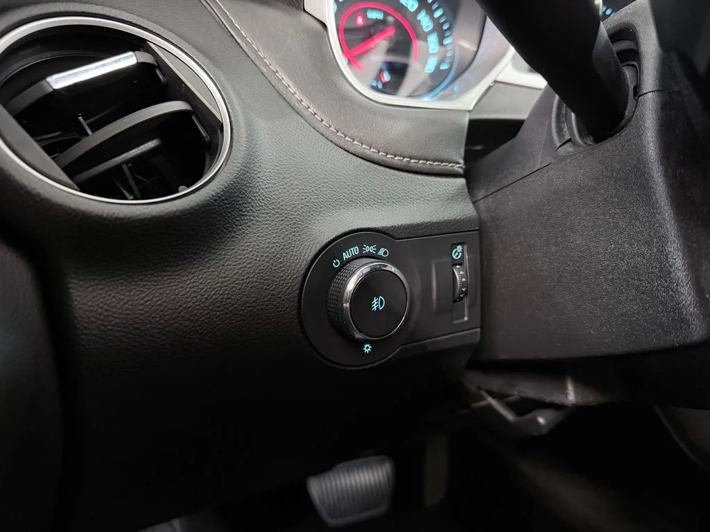 Used 2014 Blue Chevrolet SS image 27