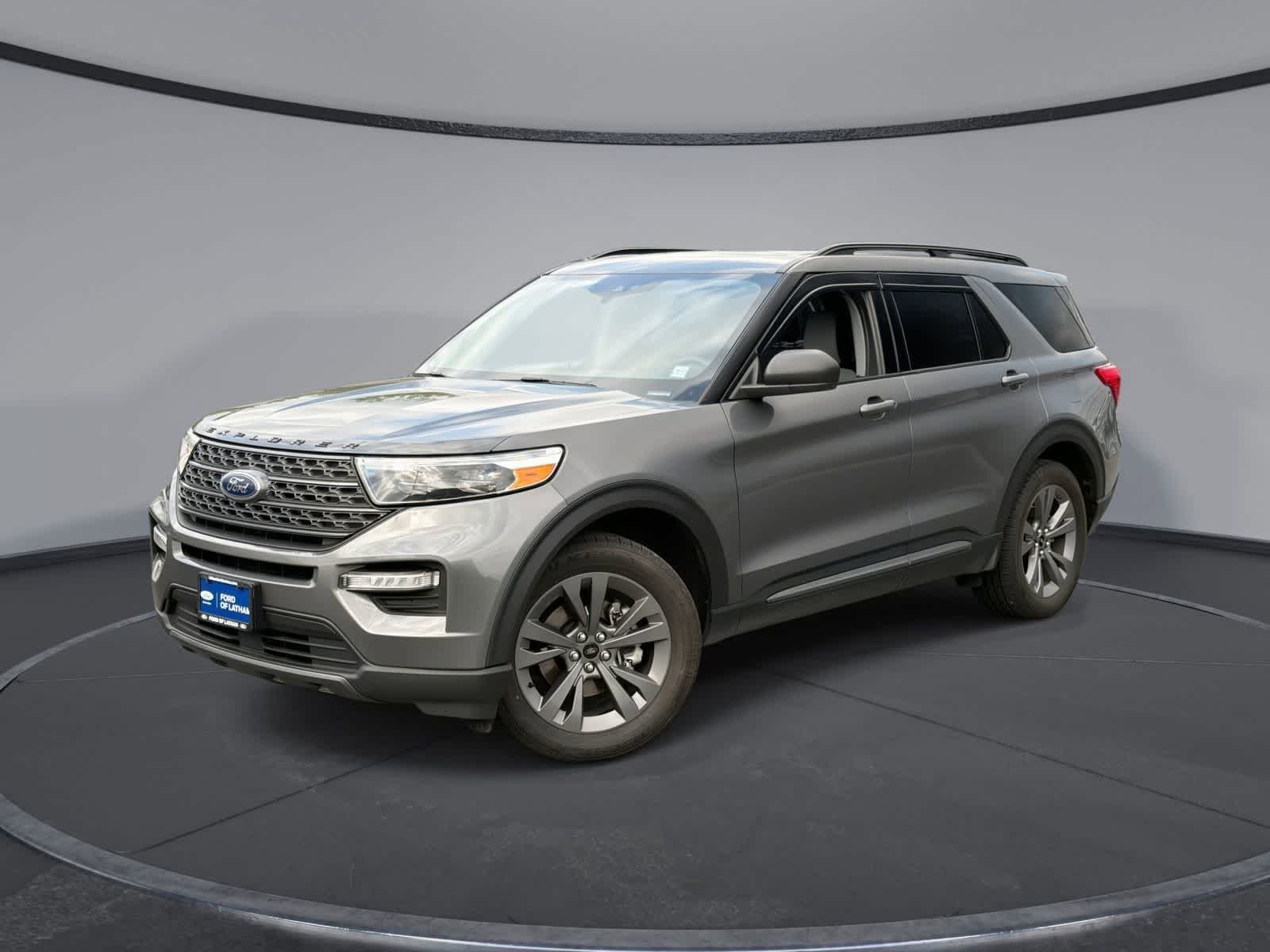 2021 Ford Explorer XLT 4WD's photo