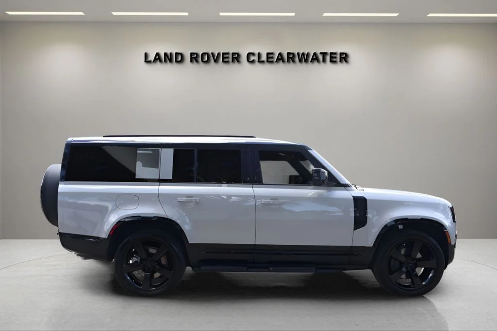 New 2026 Borasco Grey Land Rover X-Dynamic SE image 6