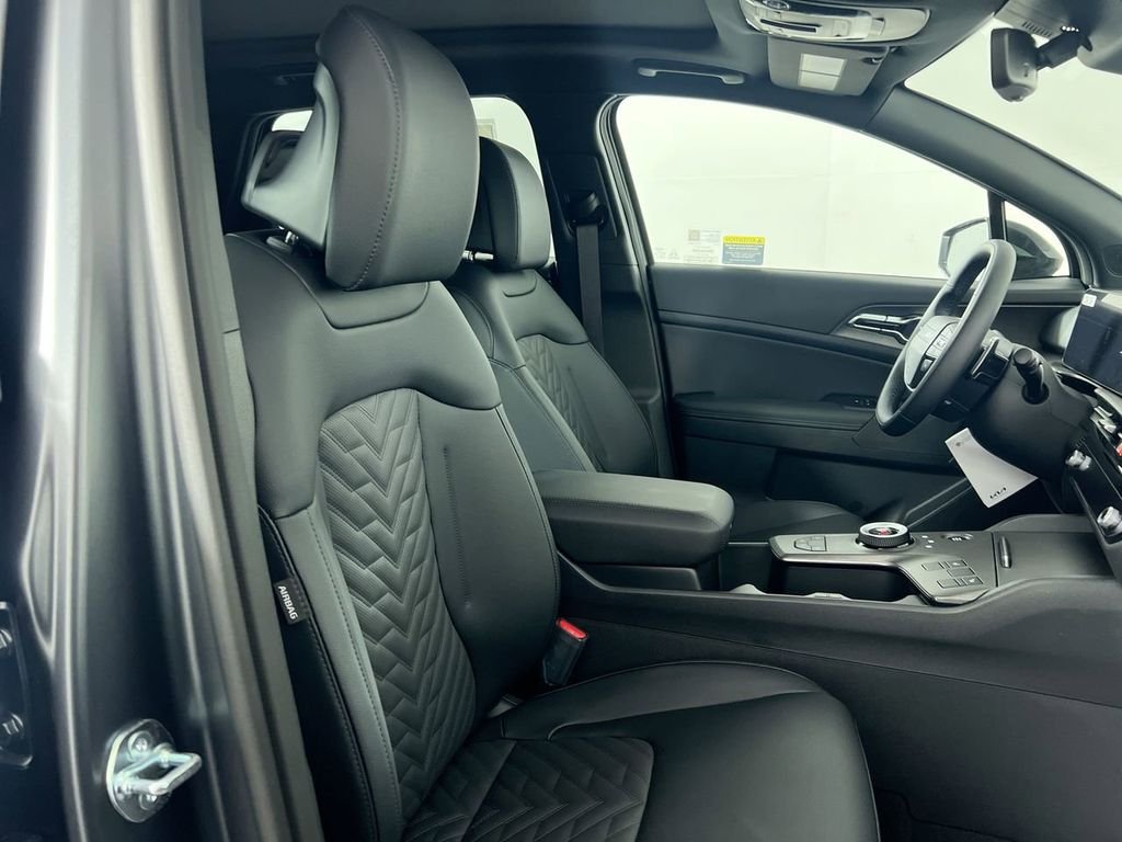 New 2026 Shadow Matte Gray Kia X-Line image 27
