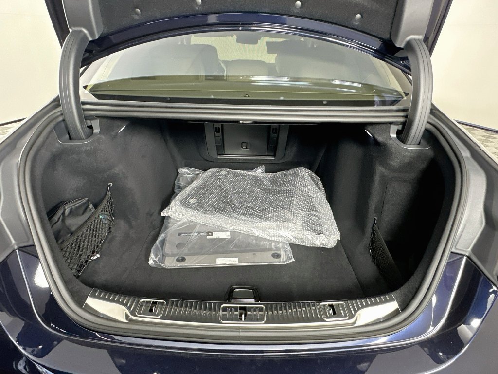 New 2027 Blue Mercedes-Benz S 580 image 27