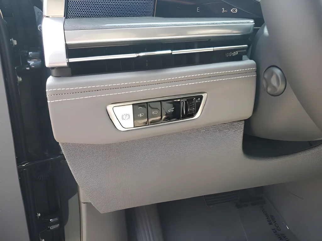 New 2026 Deep Space Metallic (No longer available to order) Cadillac Sport image 39