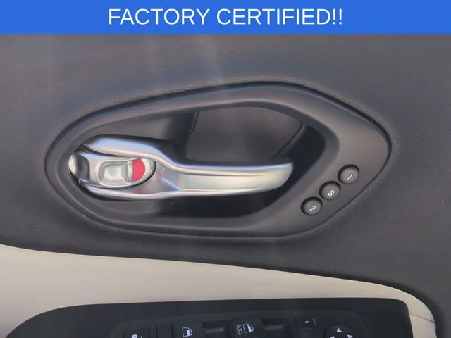 Used 2019 White Jeep Limited image 13