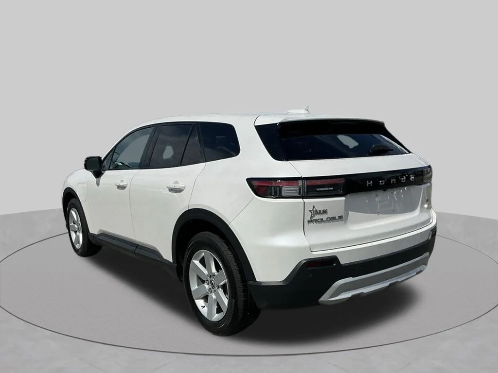 Used 2024  Honda EX image 9