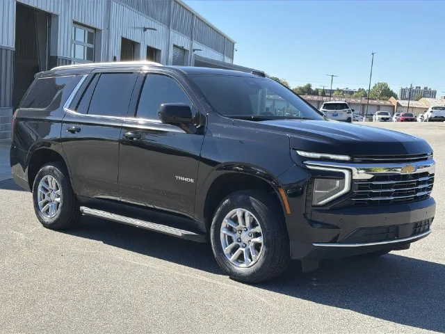 Used 2025 Black Chevrolet LT image 15