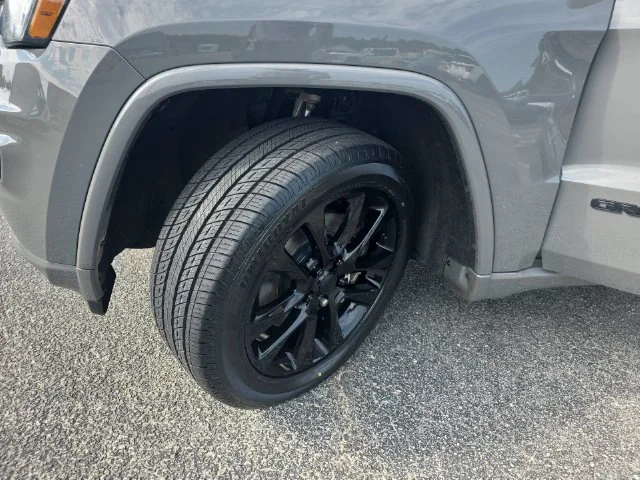 Used 2021 Gray Jeep Laredo X image 32