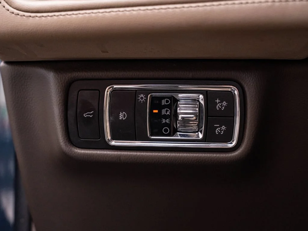 Used 2021 Flight Blue Lincoln Reserve image 43