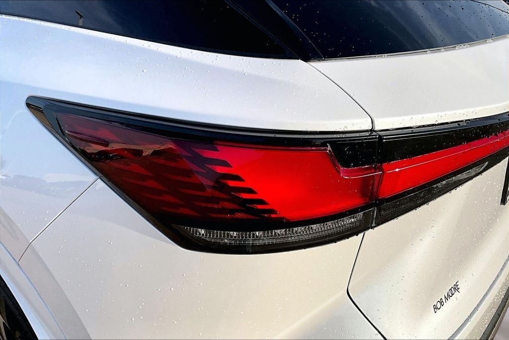 Used 2024 White Lexus 350 Premium image 31