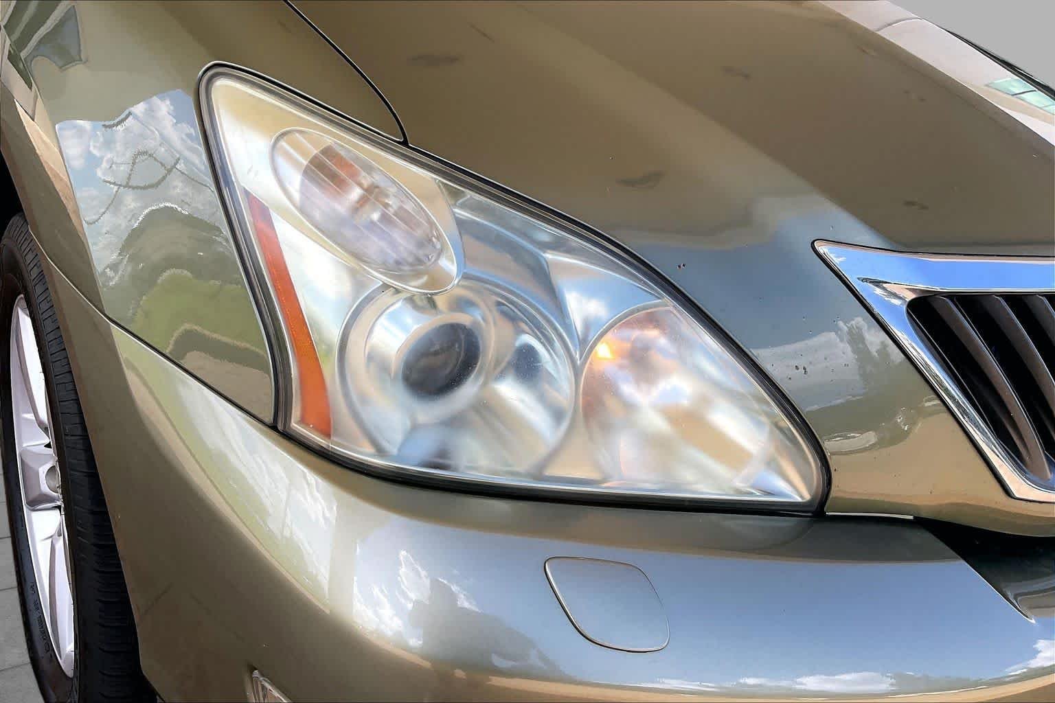 Used 2008 Desert Sage Metallic Lexus  image 23