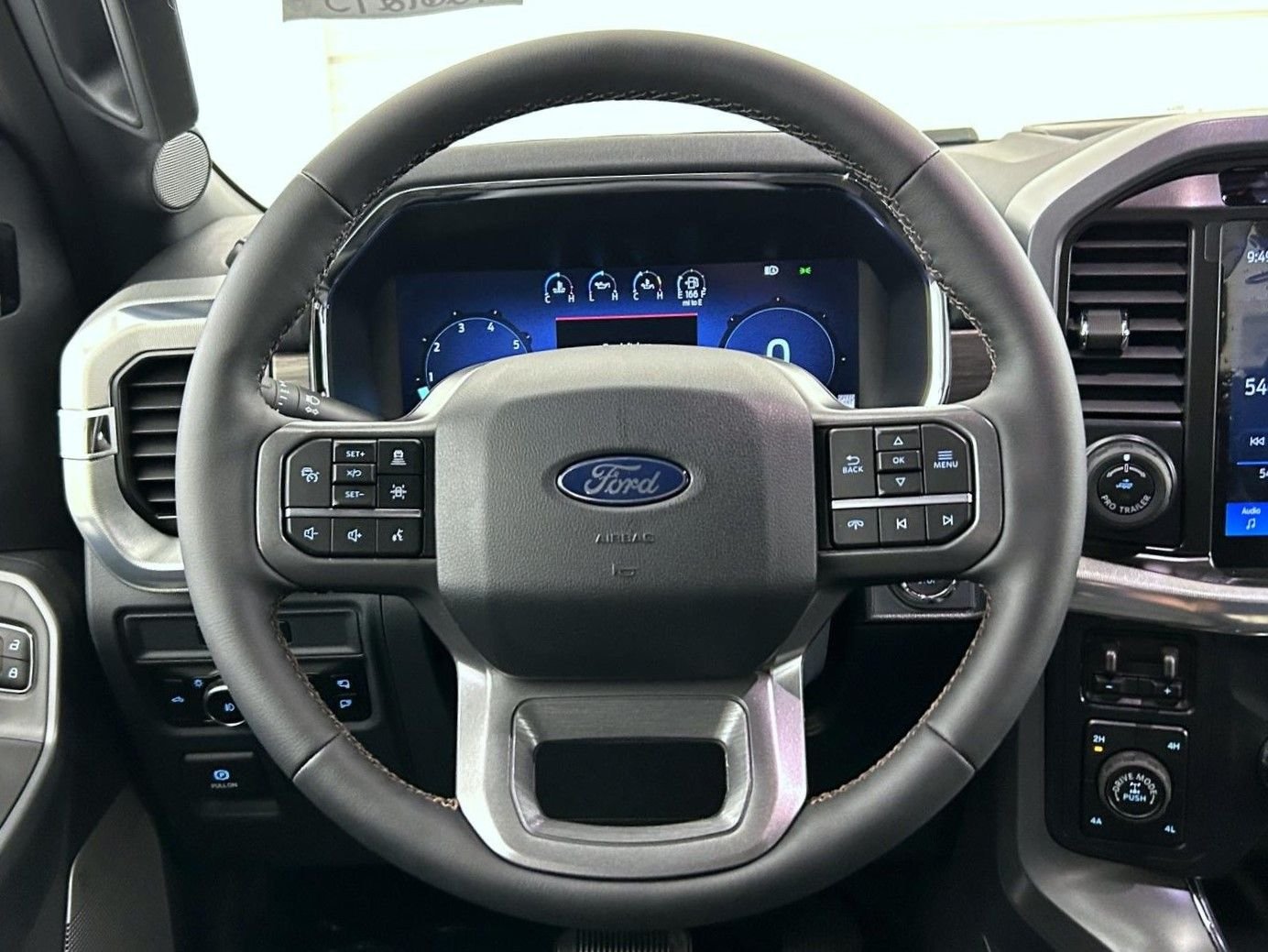 New 2026 Star White Metallic Tri-Coat Ford Lariat image 11