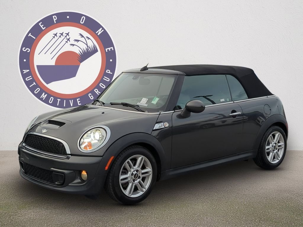 Used 2013 Gray MINI Base image 1