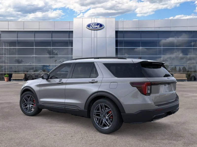 New 2026 Carbonized Gray Metallic Ford ST-Line image 4