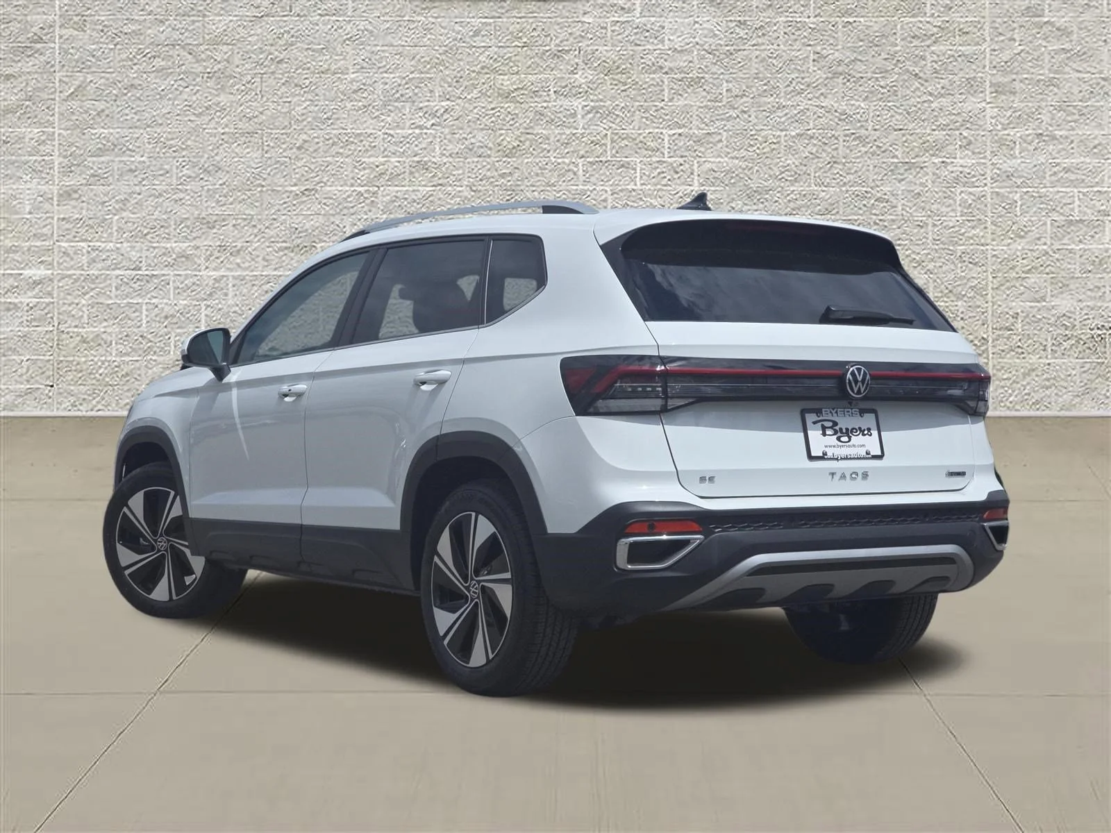 New 2026 Pure White Volkswagen SE image 5