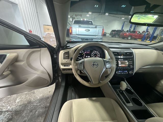 Used 2015 Brown Nissan 2.5 SV image 15