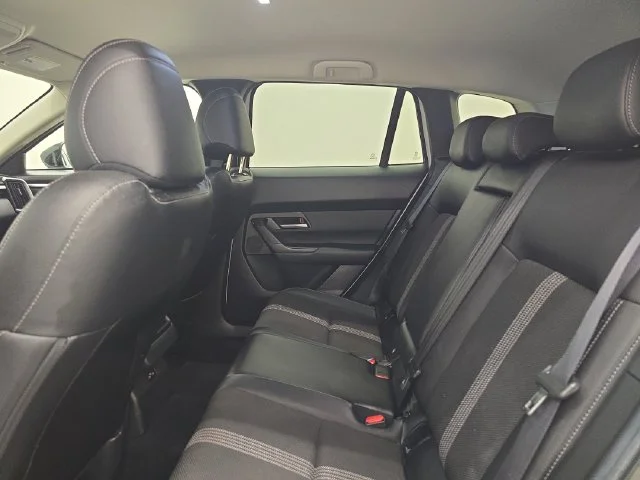 Used 2025 Wind Chill Pearl Mazda 2.5 S Preferred Package image 17