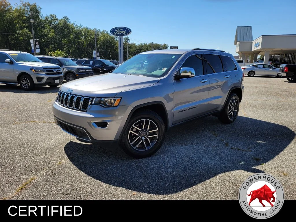 Used 2019 Silver Jeep Limited image 2