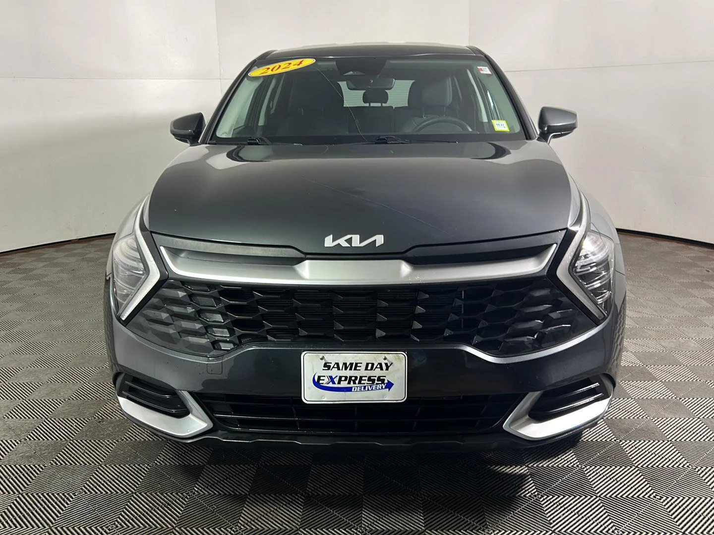 Used 2024 Gravity Gray Kia LX image 11
