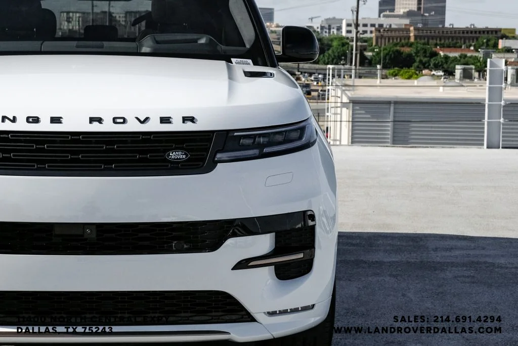 New 2026 Fuji White Land Rover Dynamic SE image 44