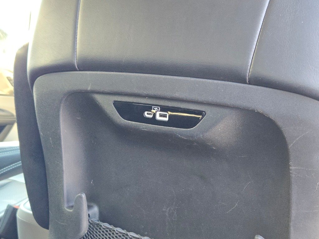 Used 2024 Black Chrysler Select image 10