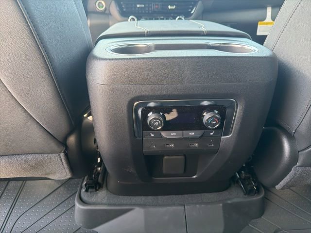 2026 Chevrolet Suburban Premier - Photo 36