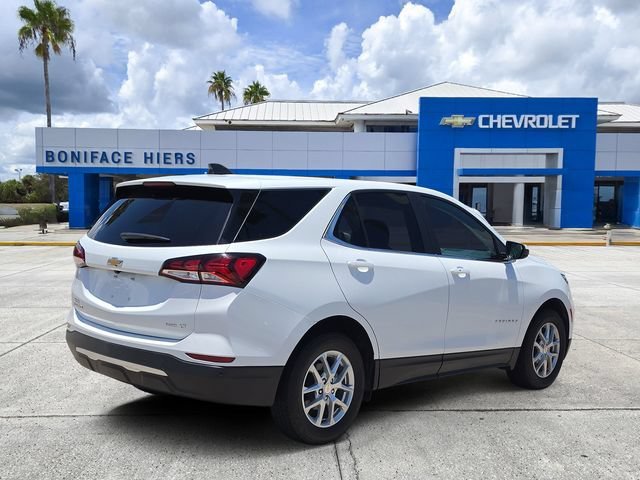 Used 2024 Summit White Chevrolet LT image 4