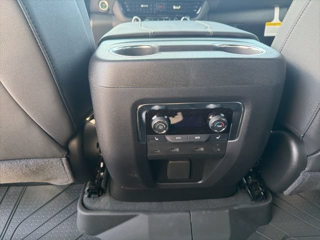 2026 Chevrolet Suburban Premier - Photo 36