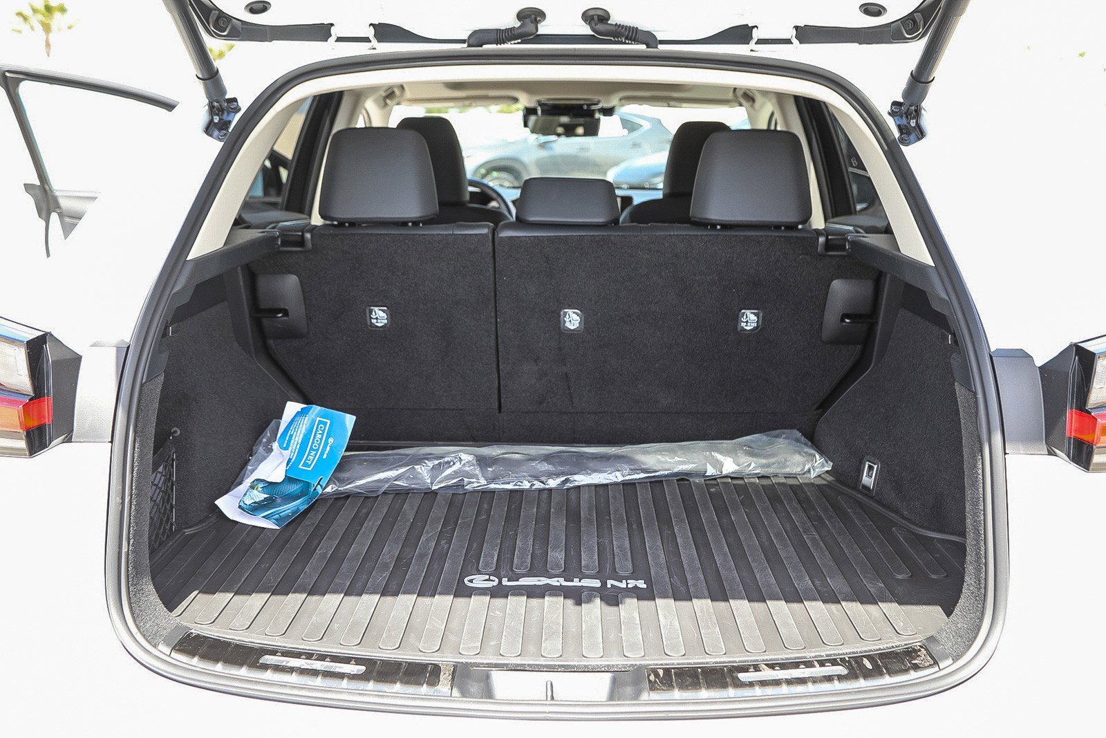 Certified Used 2025 EMINENT WHITE PEARL Lexus 350h Premium image 24