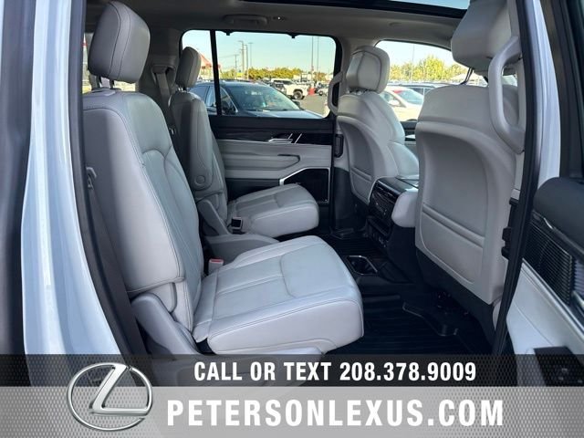 Used 2022 White Jeep Series III image 20
