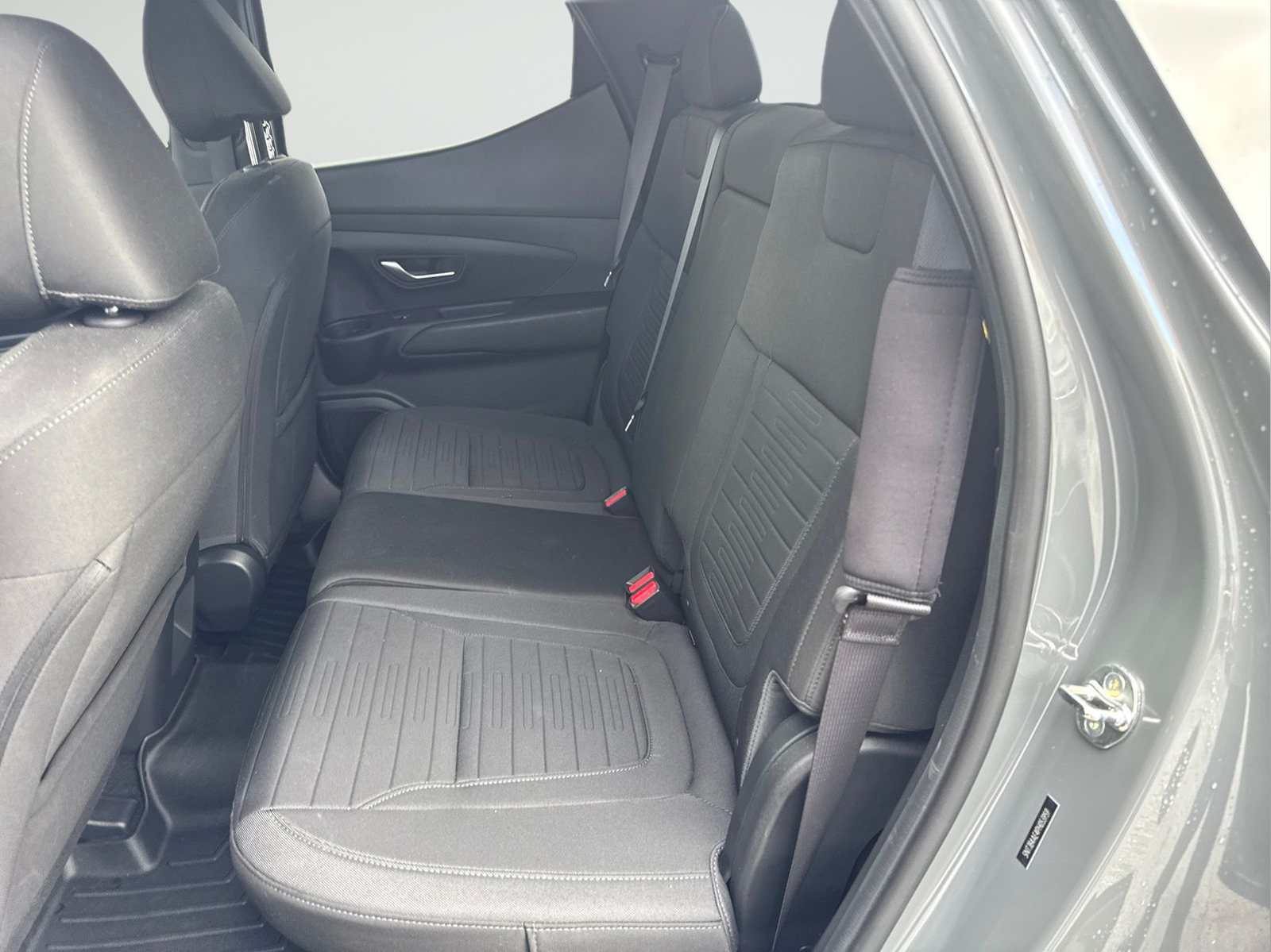 Used 2023 Gray Hyundai SEL image 39