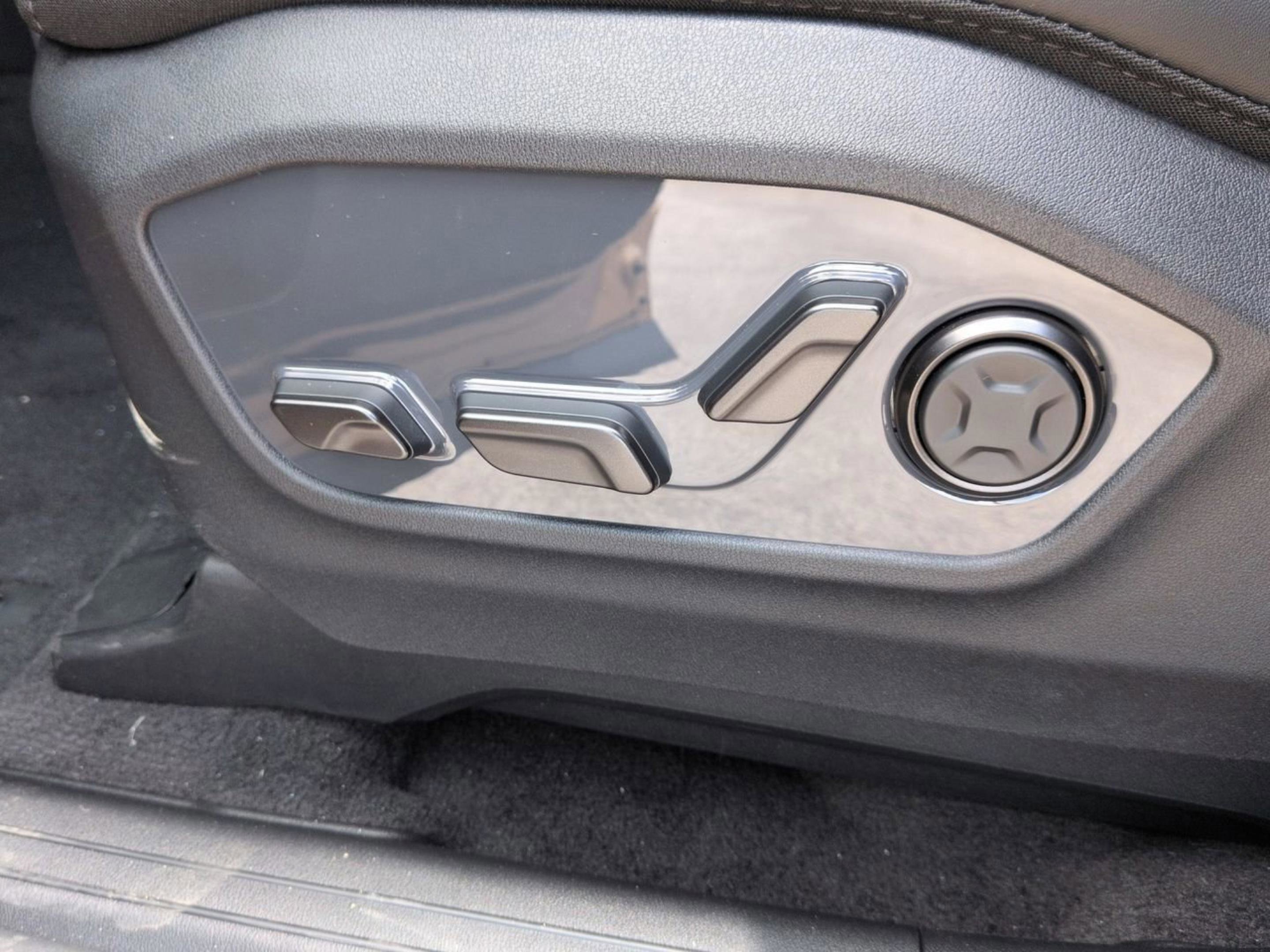 New 2027 Terrain Brown Matte Kia X-LINE SX image 19