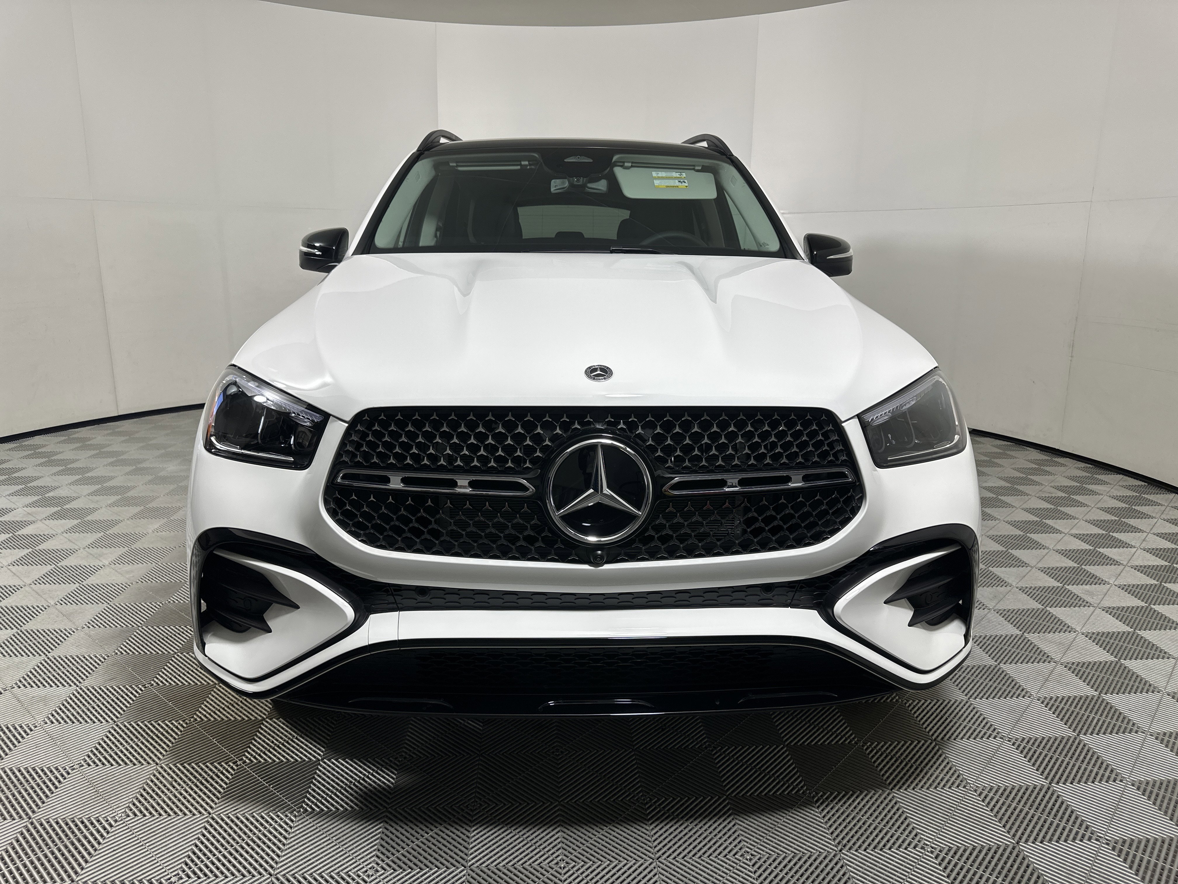 Certified Used 2026 POLAR WHITE Mercedes-Benz GLE 350 image 2