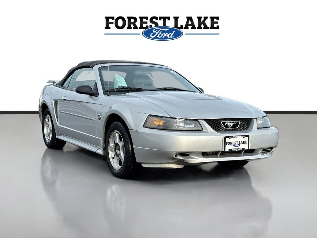 2004 Ford Mustang Deluxe