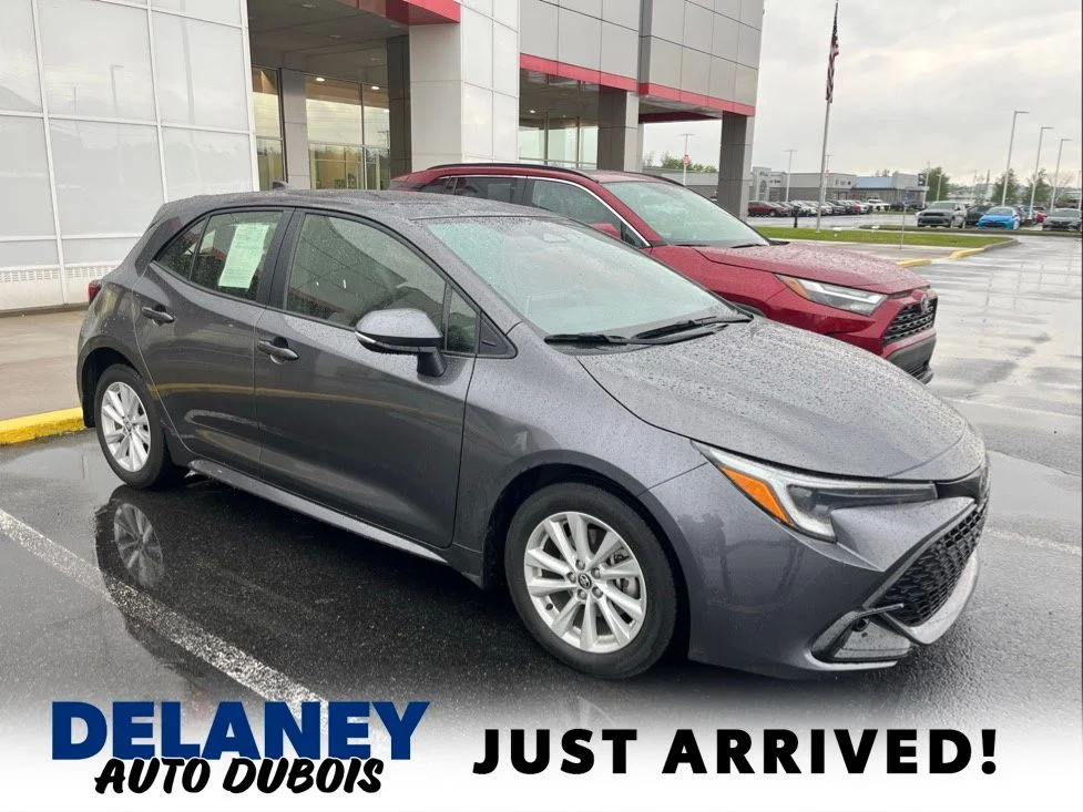 2025 Toyota Corolla SE CVT's photo