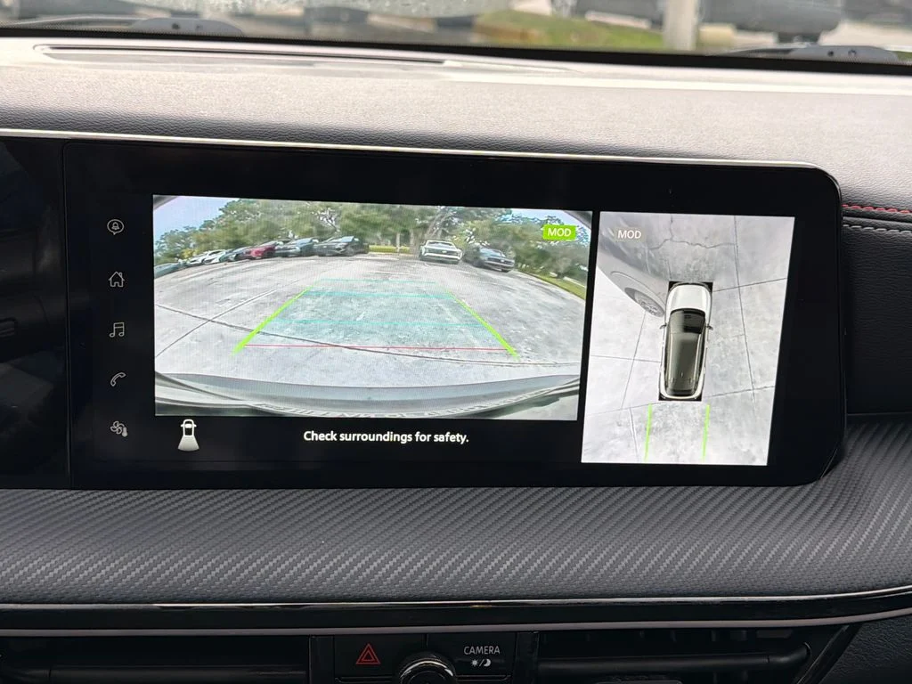 Used 2025 Black Nissan SR image 28