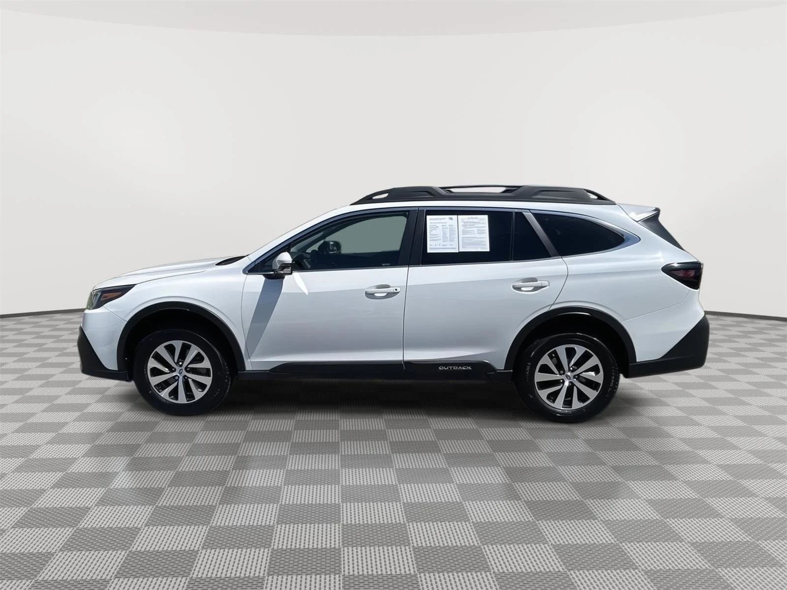 Used 2022 Crystal White Pearl Subaru Premium image 9
