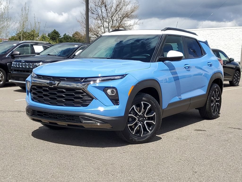 Used 2024 Blue Chevrolet ACTIV image 33