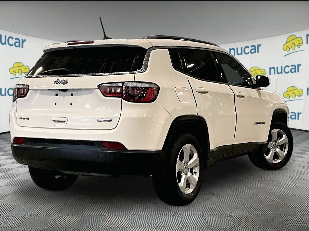 Used 2018 White Jeep Latitude image 6