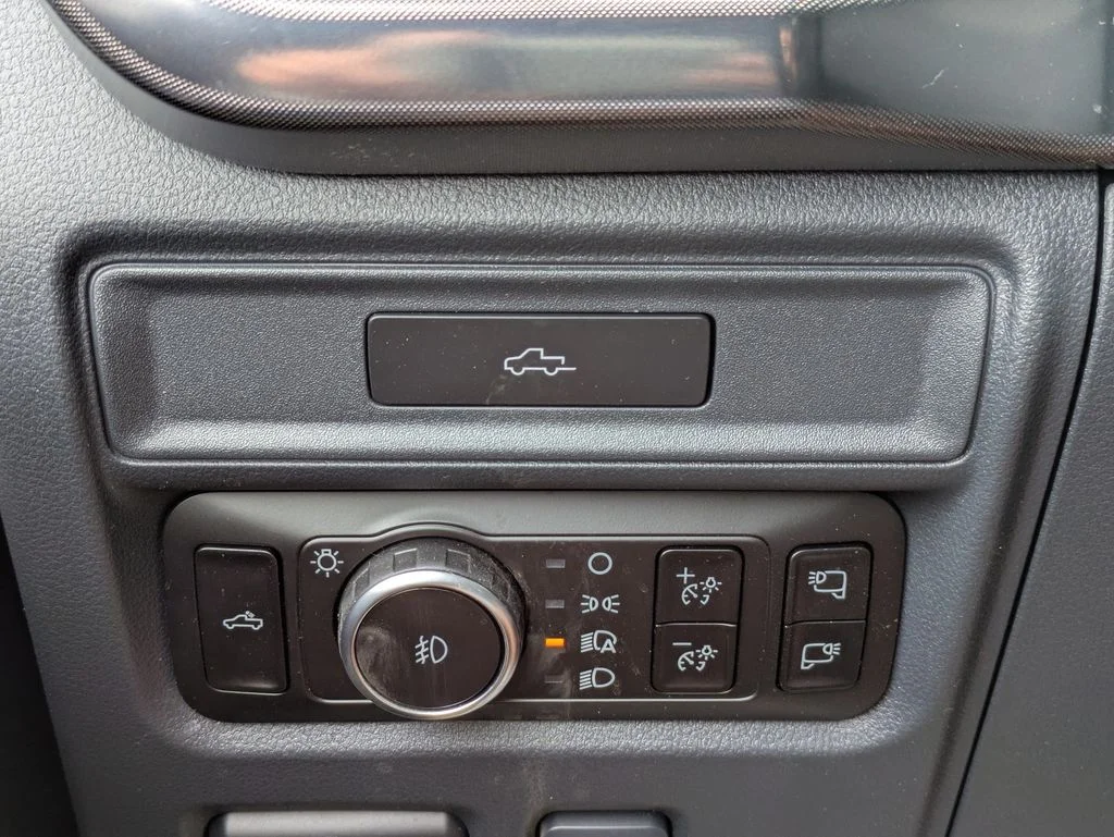 New 2026 Agate Black Metallic Ford Tremor image 25