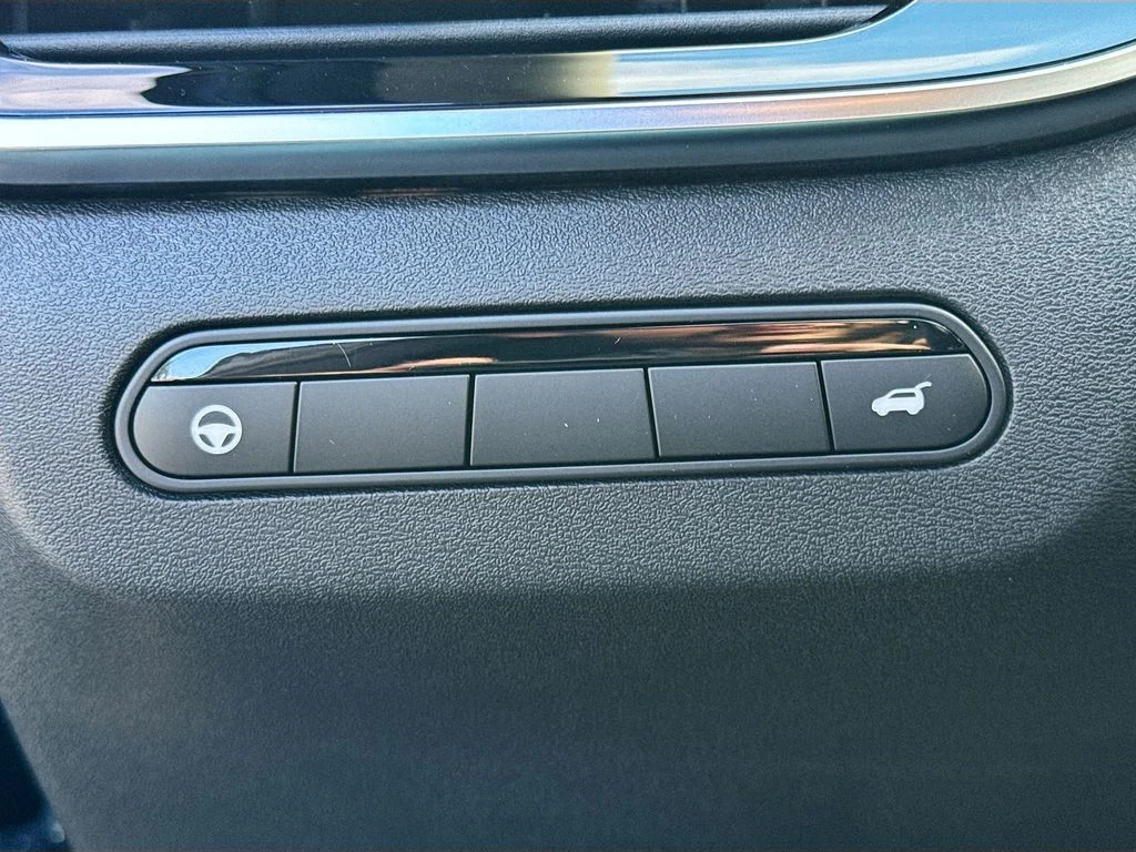 Certified Used 2026 Black INFINITI LUXE image 11
