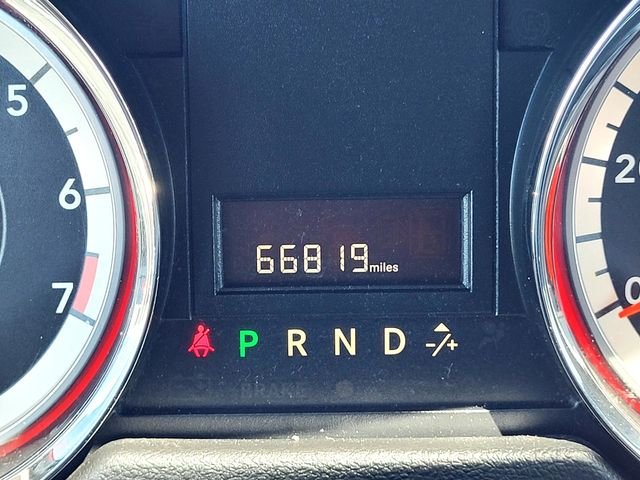 Used 2016 Blue Dodge SE image 22