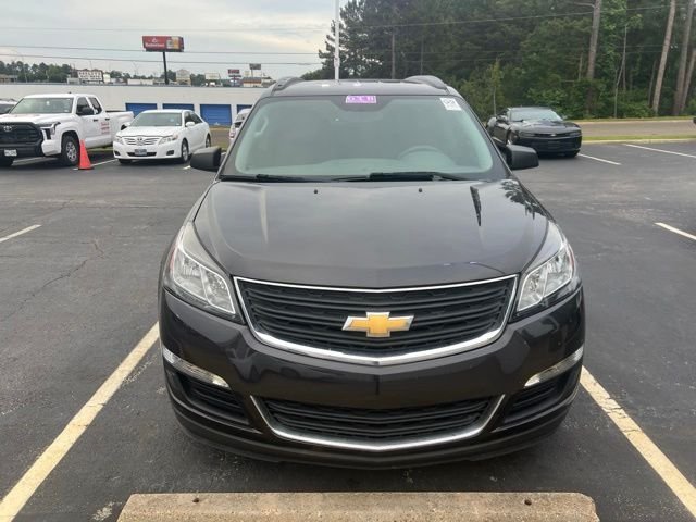 Used 2016 Chevrolet Traverse LS with VIN 1GNKVFKDXGJ212851 for sale in Longview, TX