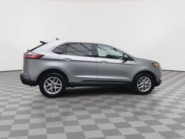 Used 2023 Iconic Silver Ford SEL image 38