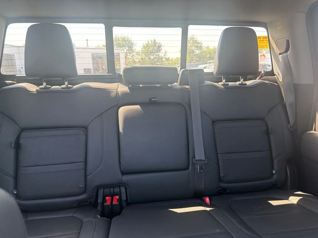 Used 2022 Black GMC Denali image 10