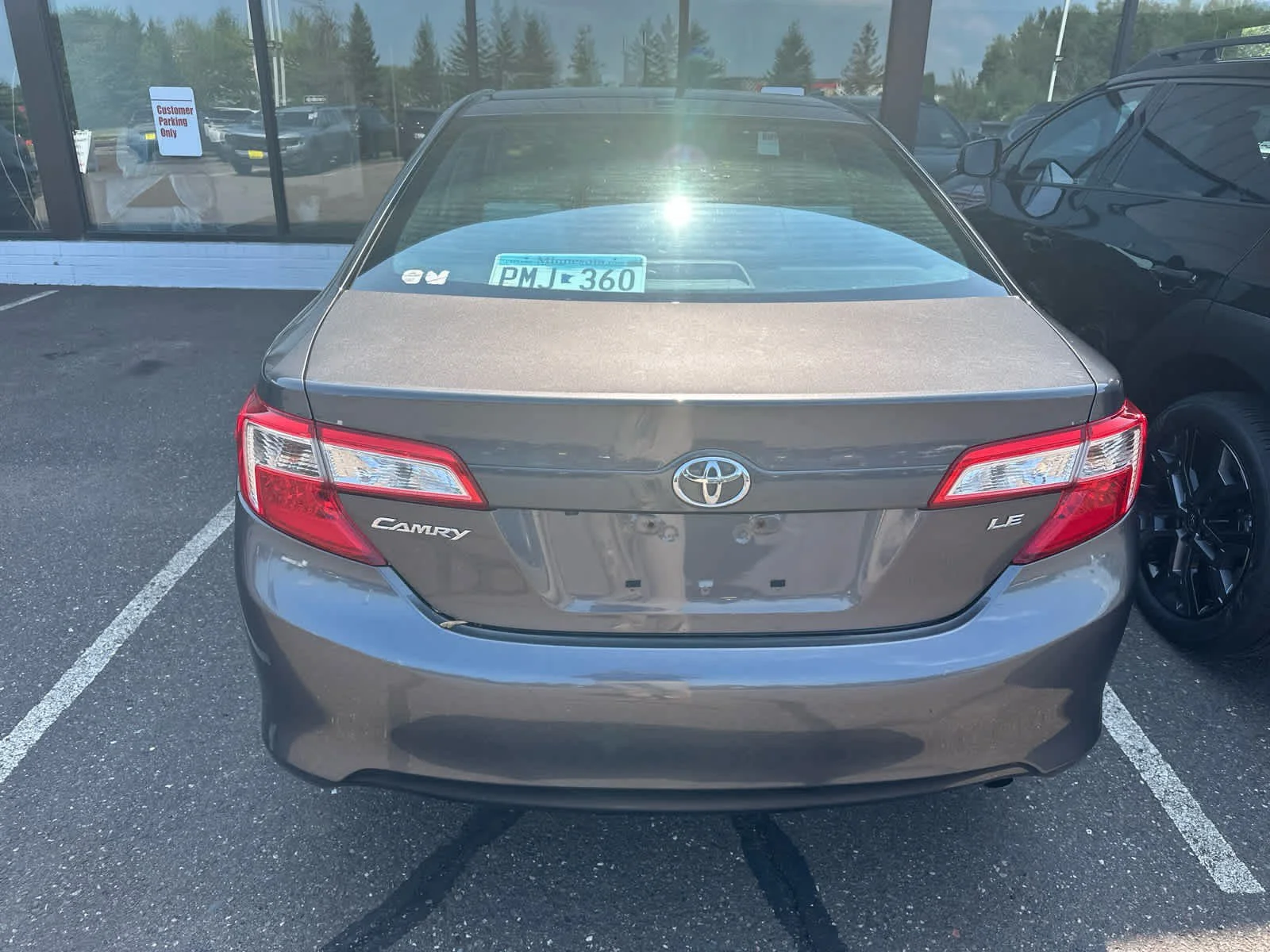 Used 2014 Magnetic Gray Metallic Toyota LE image 6